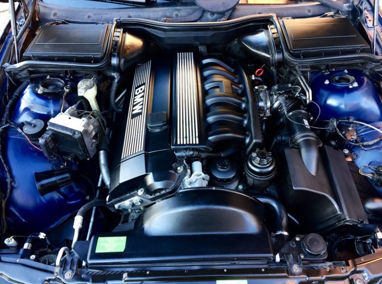 BMW: двигатель M52B20